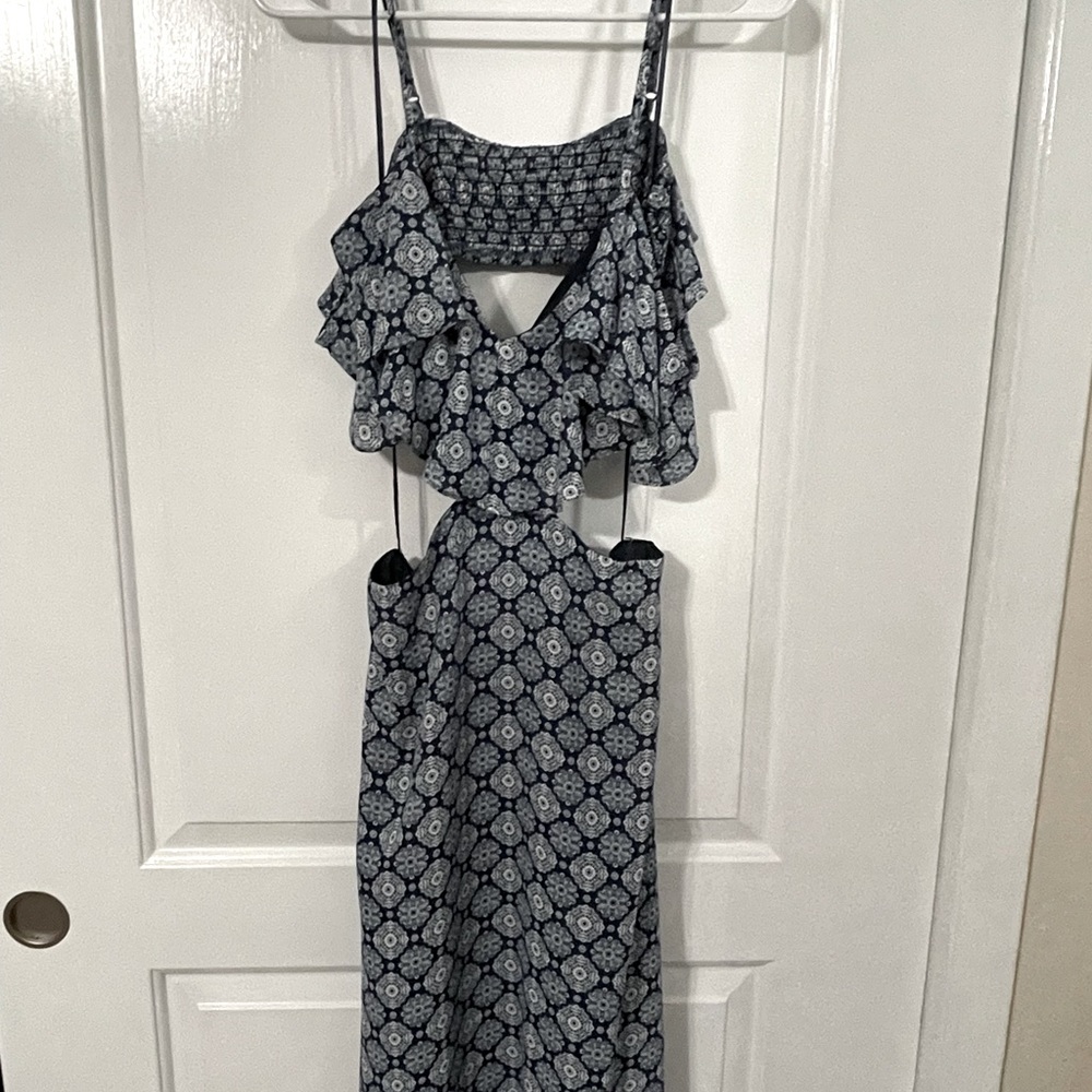 Hashtag dress size L with cut outs